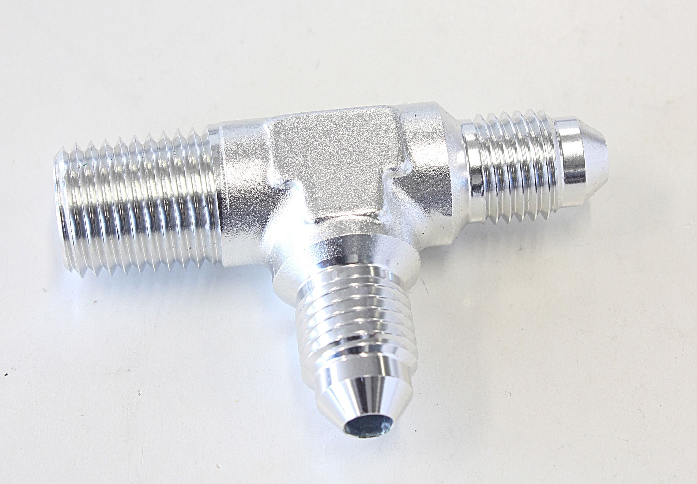Aeroflow Performance Silver Finish Aeroflow Tee with NPT On Run 1/4" to -4AN AF826-04-04S SR
