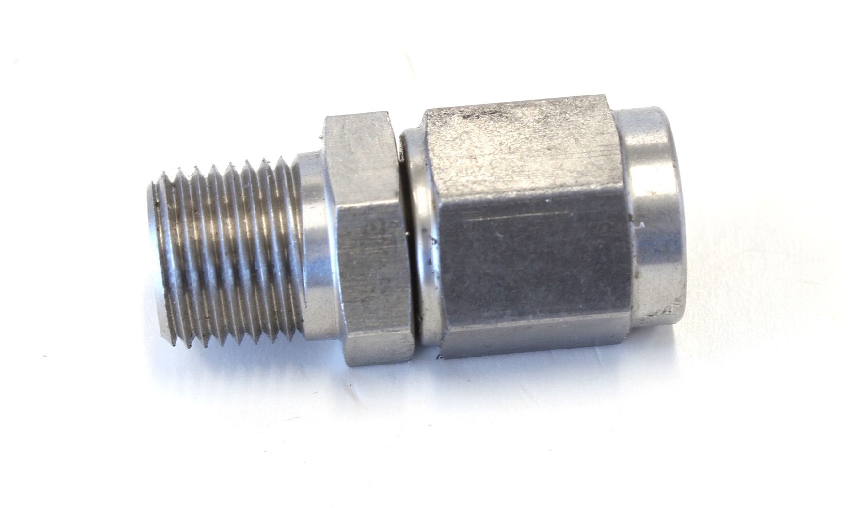 Aeroflow Performance Stainless Steel Aeroflow Male NPT to Female AN Straight Fitting 1/8" to -3AN AF916-03-02-SS SR