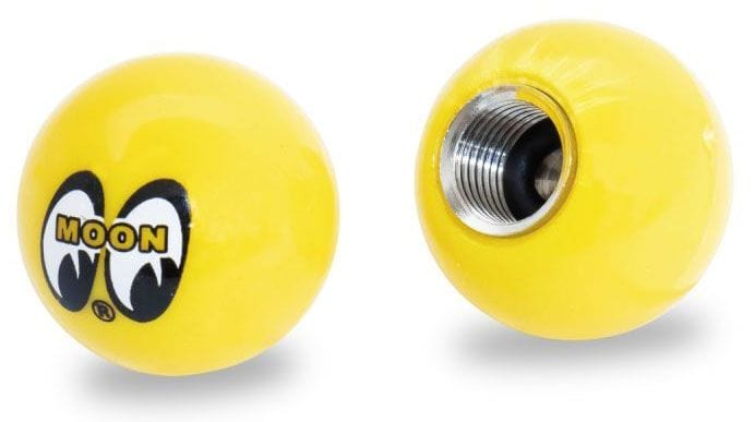 MOONEYES Yellow Moon Ball (PAIR) Mooneyes Valve Stem Caps MNAA111MN SR