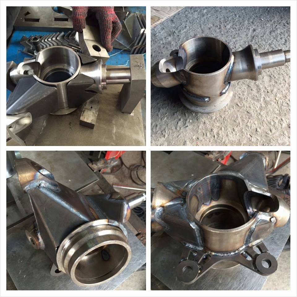 GKTech R32, Z32, R33, R34 Knuckle Included (R334-KNCK)