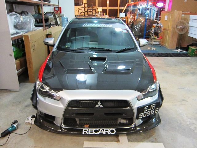 Luxury Sports Varis V1 Style Carbon Bonnet For Mitsubishi EVO X -PP