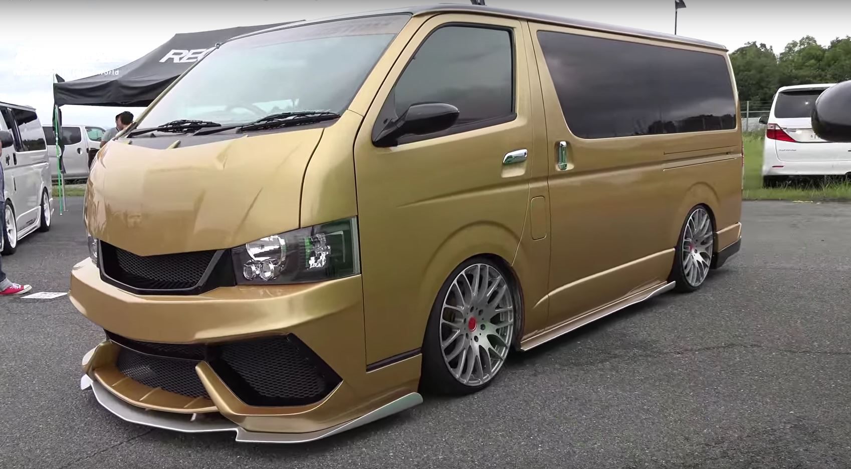 Luxury Sports SAD Style Bodykit For Toyota Hiace 200 -PP