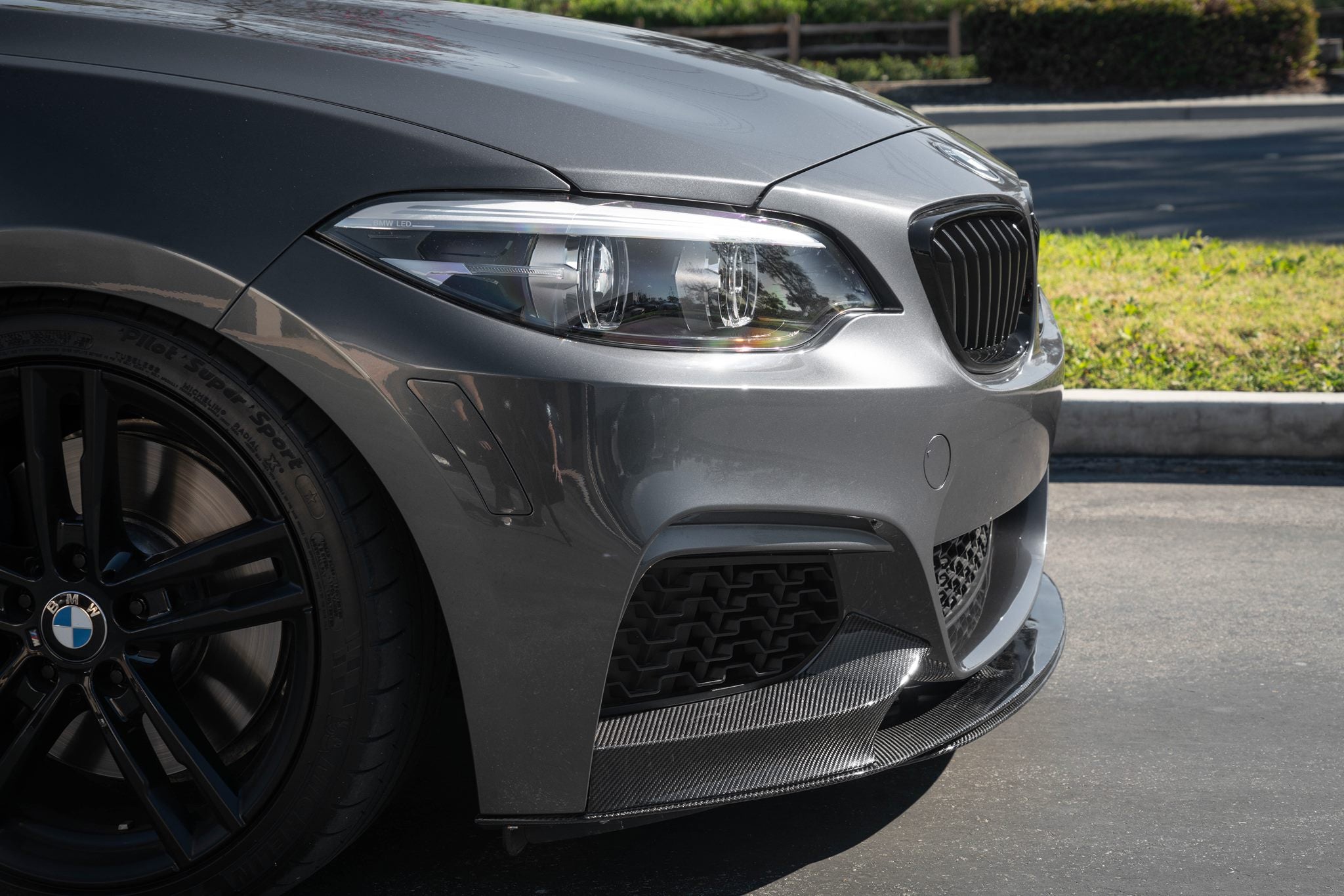 Luxury Sports Performance Style Front Lip For BMW F22 Mtech Bumper