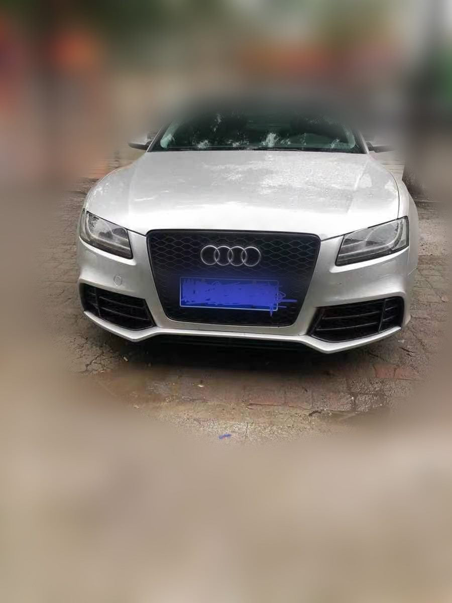 Luxury Sports RS5 Style Front Bumper with grill For Audi A5 08-11 -PP