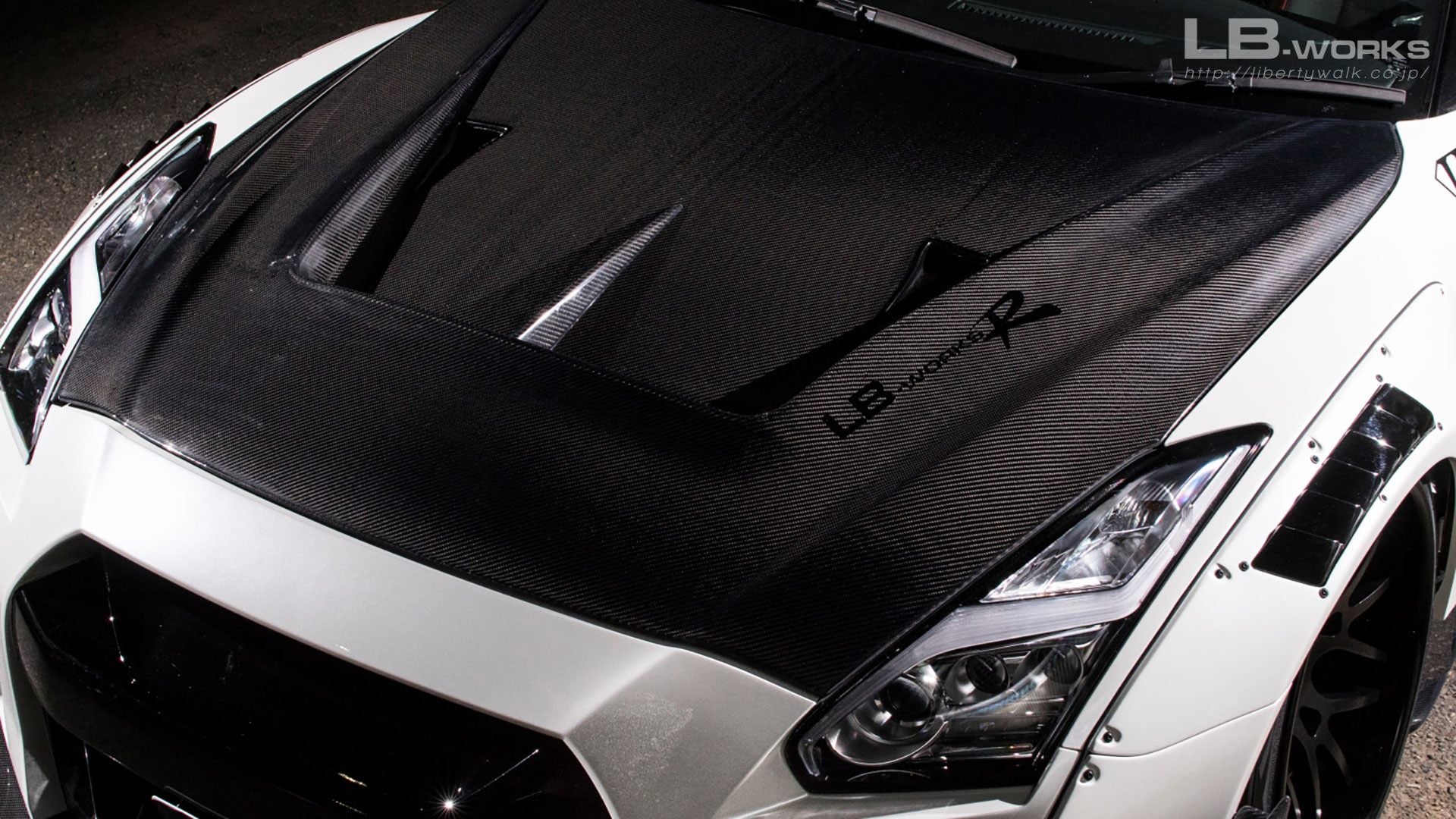 Luxury Sports LB V2 Style Carbon Bonnet Nissan Skyline R35 GTR -PP