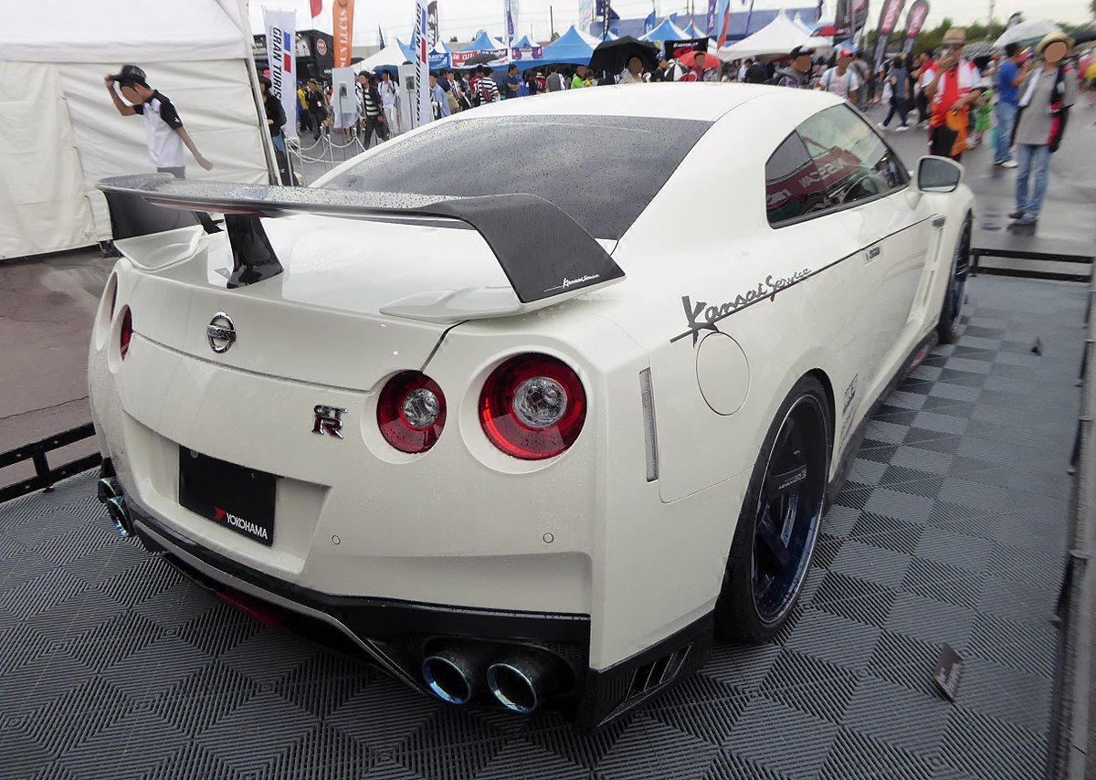 Luxury Sports Kansai Style Carbon Rear Spoiler For Nissan Skyline R35 GTR -PP