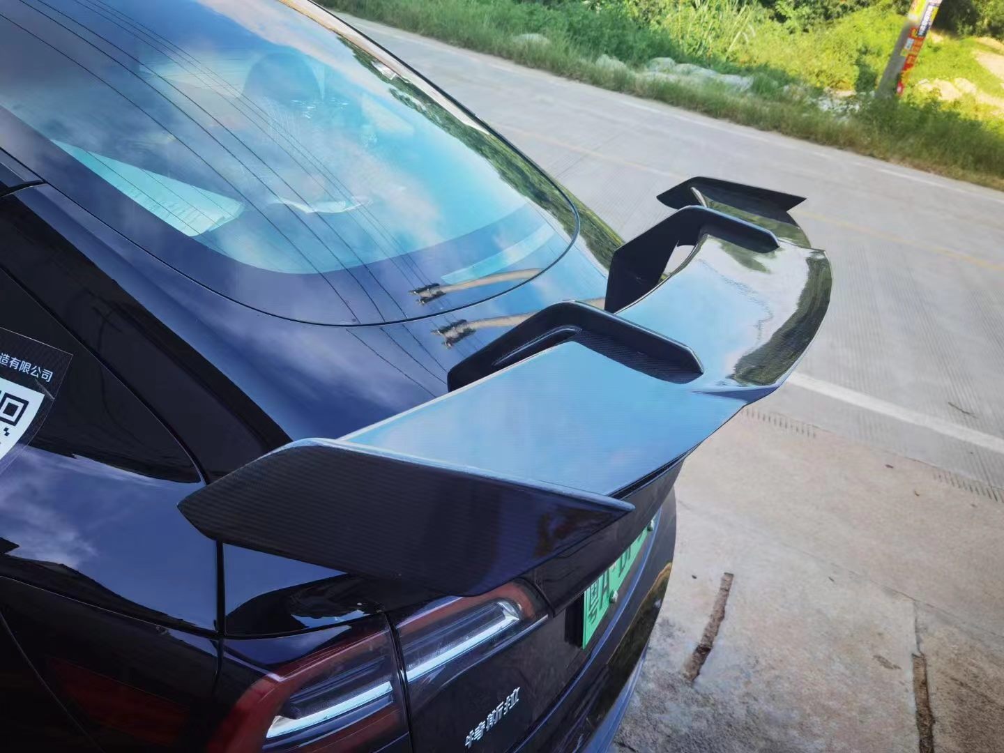 Luxury Sports 1.5m Carbon Swan Neck GT Spoiler For Tesla Model 3 -PP