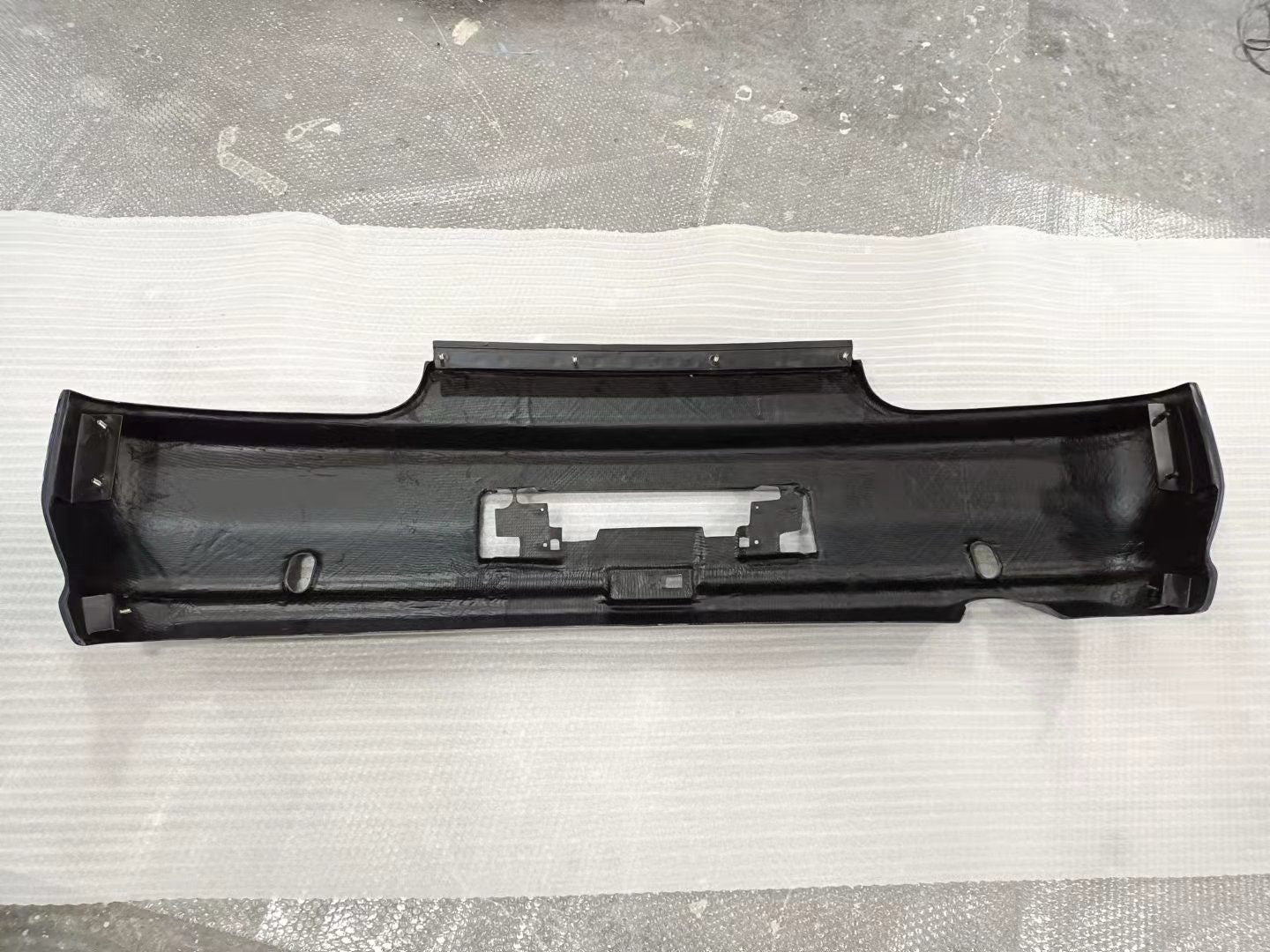 Luxury Sports Carbon Factory R32 GTR Rear Bumper For Nissan Skyline R32 GTR -PP