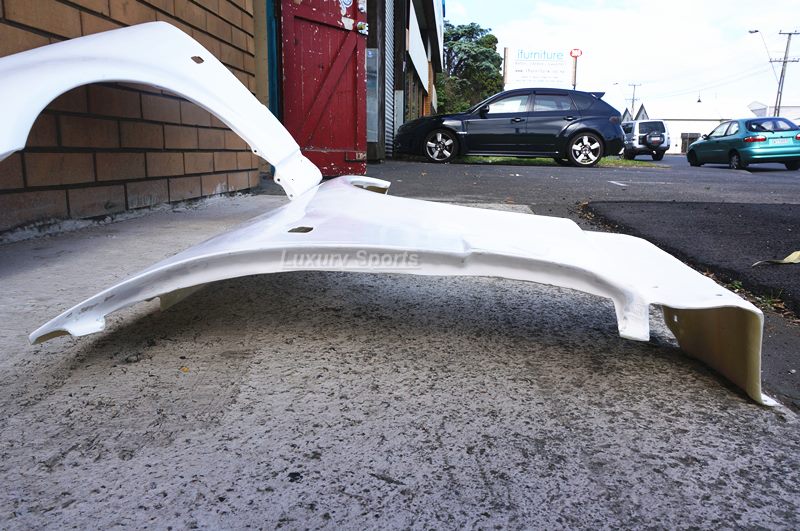 Luxury Sports Factory OEM Style Front Fender For Nissan Skyline R34