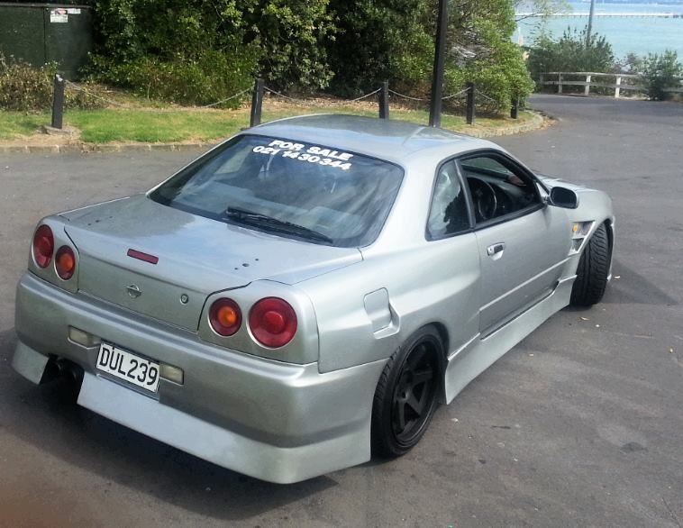 Luxury Sports BN Style Front Fender For Nissan Skyline R34