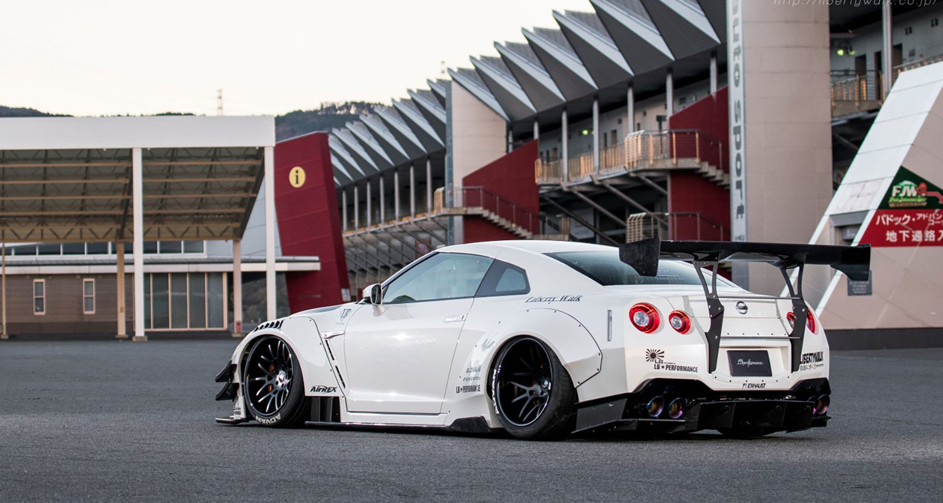 Luxury Sports LB V2 Style Wide Bodykit For Nissan Skyline R35 -PP