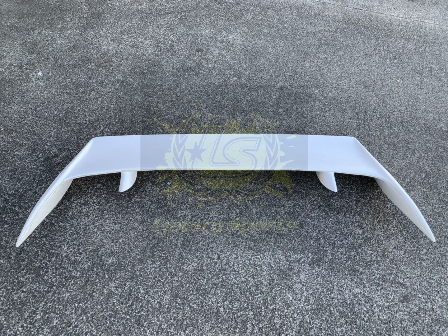 Luxury Sports Power 326 Style Rear Spoiler