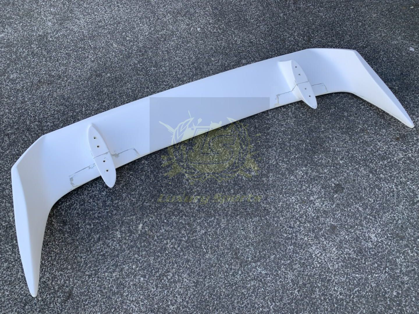 Luxury Sports Power 326 Style Rear Spoiler