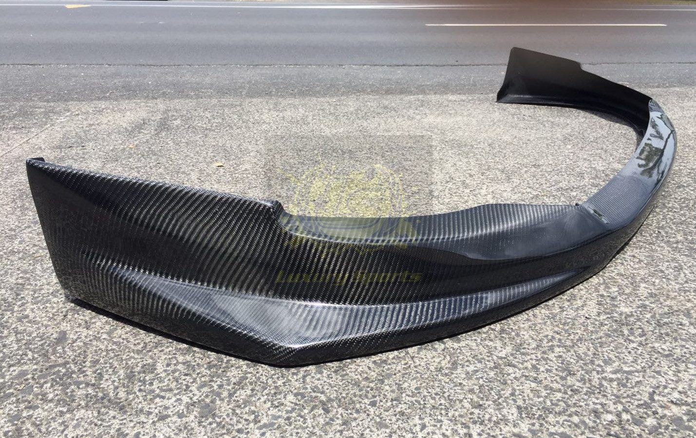 Luxury Sports Varis Style Carbon Front Lip For Mitsubishi EVO X