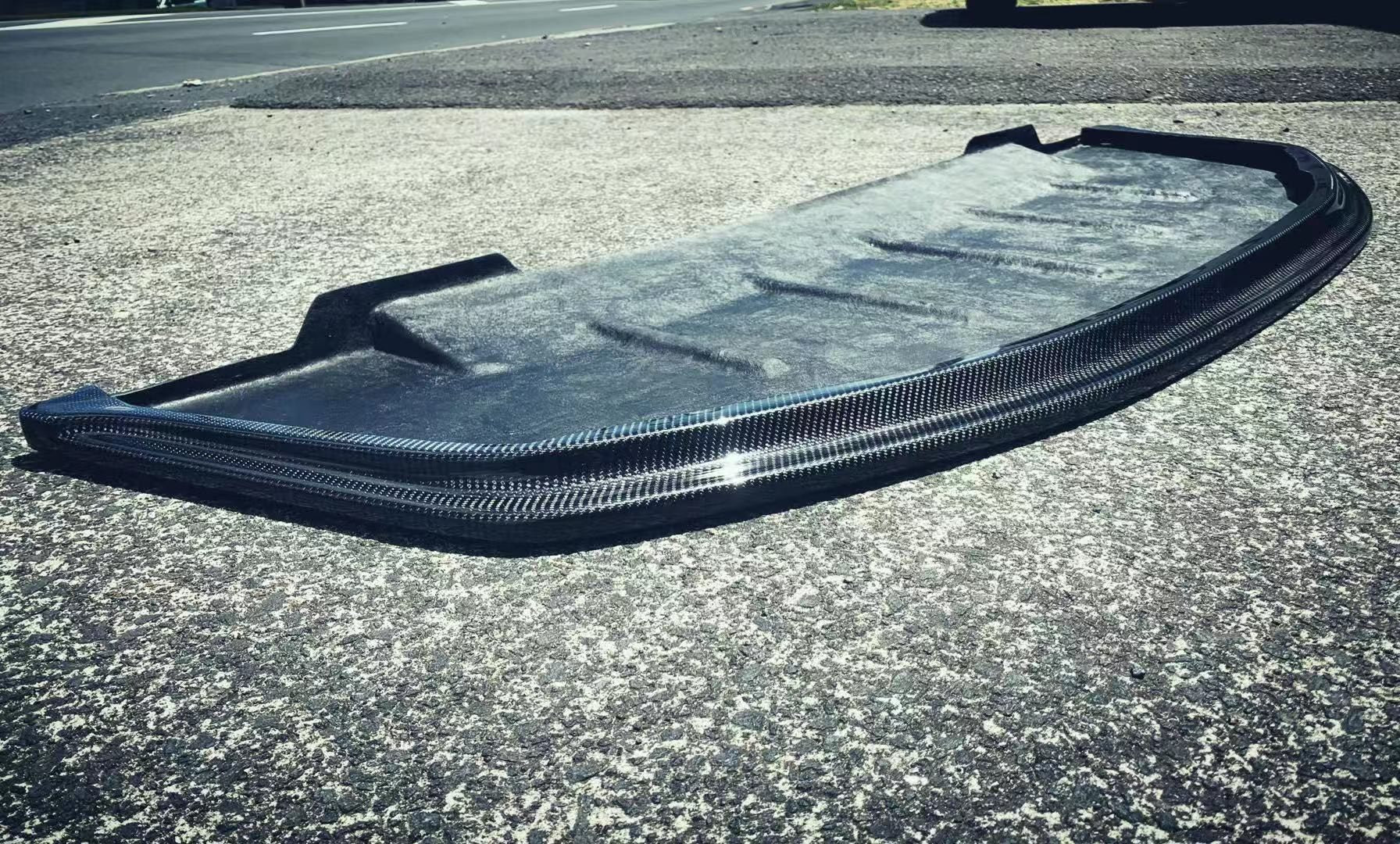 Luxury Sports Carbon Front Diffuser For Nissan Skyline R32 GTR