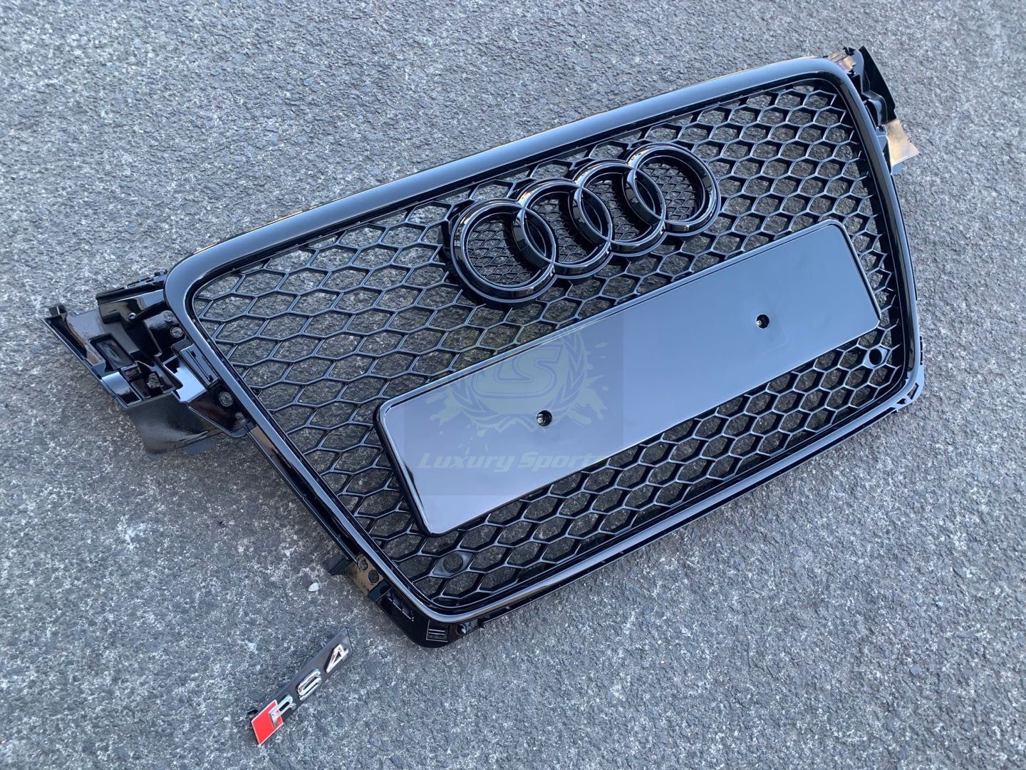 Luxury Sports RS4 Honeycomb Style Front Grill For Audi A4/S4 B8 08-12