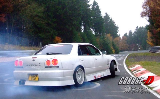 Luxury Sports Uras Style Rear Bumper For Nissan Skyline R34 4DR