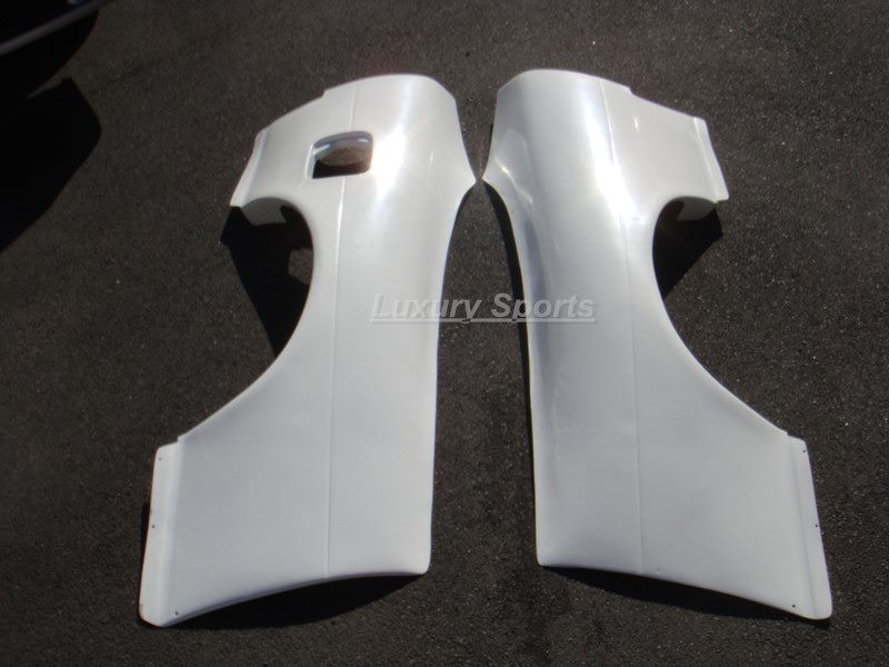 Luxury Sports 50mm Wide Rear Fender For Nissan Silvia 180sx