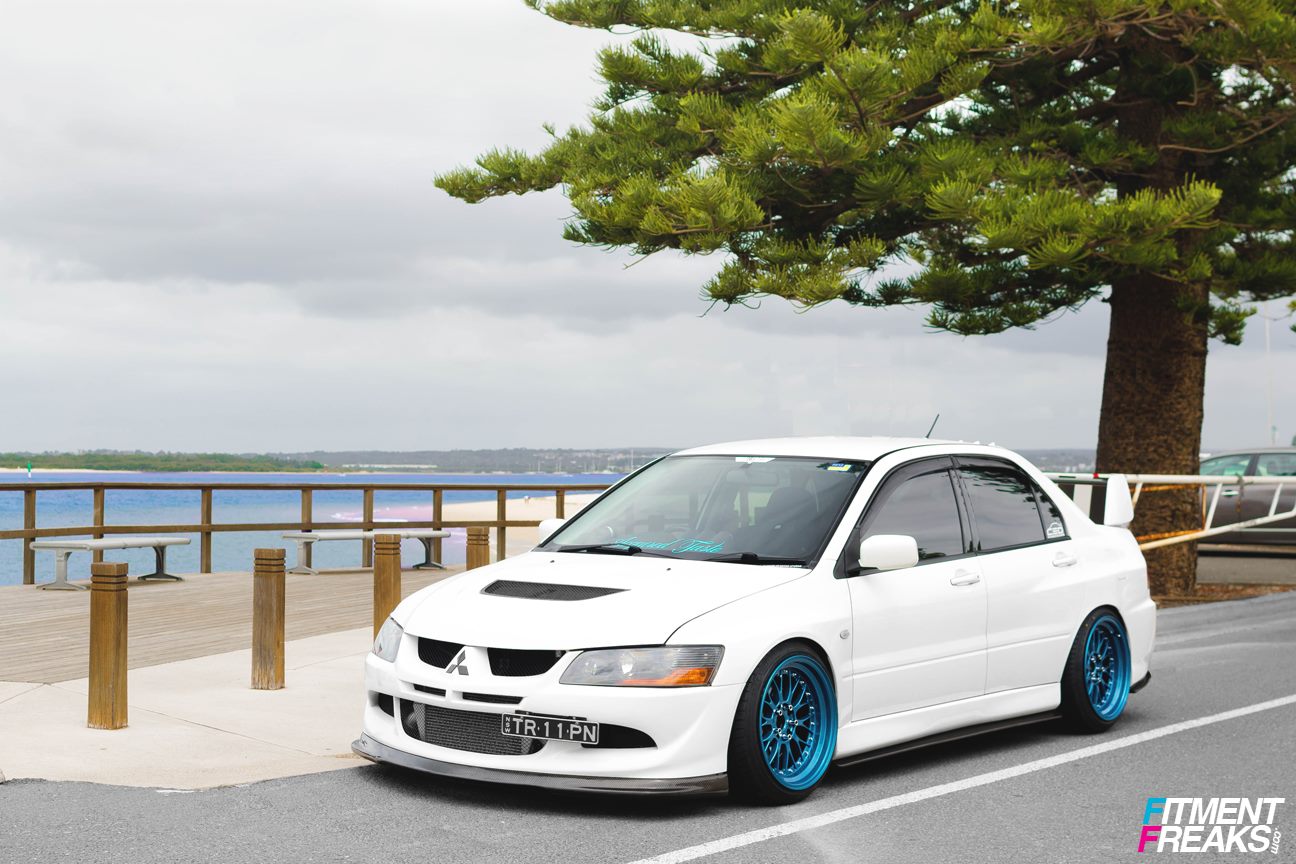 Luxury Sports Do Luck Style Carbon Front Lip For Mitsubishi EVO 8