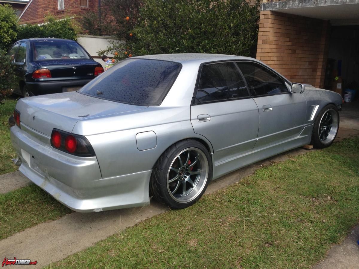 Luxury Sports Vertex Style Side Skirts For Nissan Skyline R32 4DR