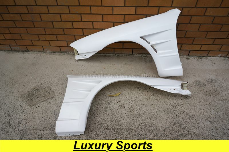 Luxury Sports BN Style 30mm Front Fender For Nissan Skyline R32