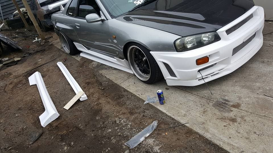 LS East Bear GTR Conversion Style Side Skirts Nissan Skyline R34 2DR