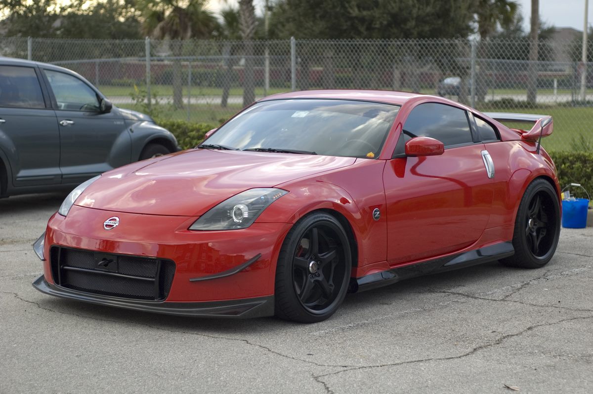 Luxury Sports Nismo V2 Style Front Bumper With Canards For Nissan 350z