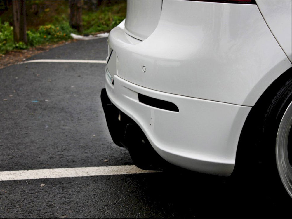 VW Golf V R32 Rear Diffuser Maxton Design