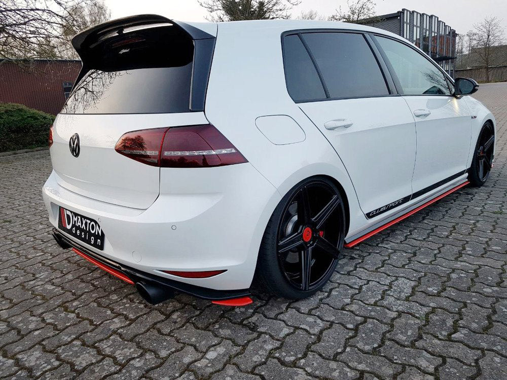 Central Rear Splitter VW Golf MK7 GTI Clubsport 2016-2017 Maxton Design