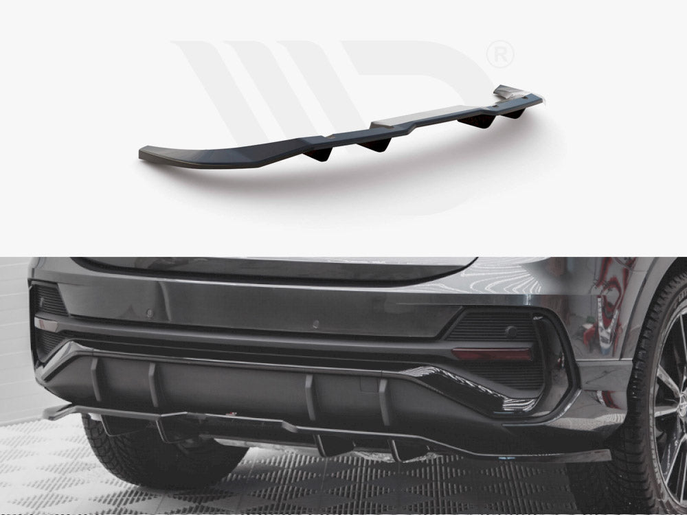 Central Rear Splitter (Vertical Bars) Audi Q3 Sportback S-Line Maxton Design