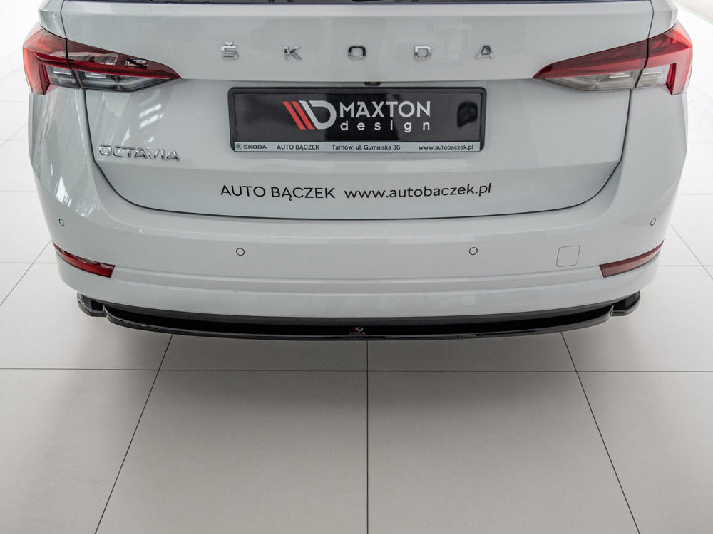 Central Rear Splitter Skoda Octavia MK4 2019- Maxton Design