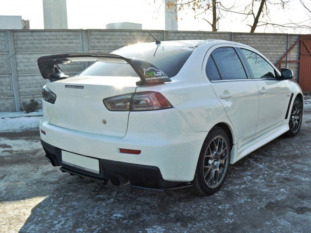 Central Rear Splitter Mitsubishi Lancer EVO X (W/vertical Bars) 2007-2015 Maxton Design