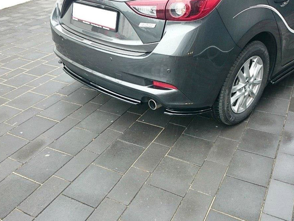 Central Rear Splitter Mazda 3 Mk3 Facelift Maxton Design