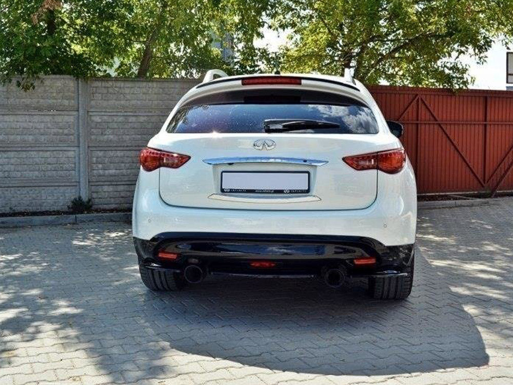 Central Rear Splitter Infiniti QX70 Maxton Design