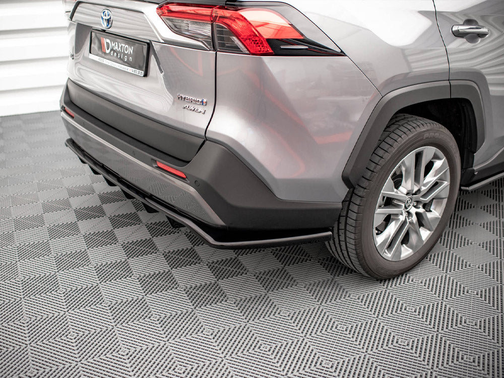 Central Rear Splitter (Vertical Bars) Toyota RAV4 MK5 2019- Maxton Design