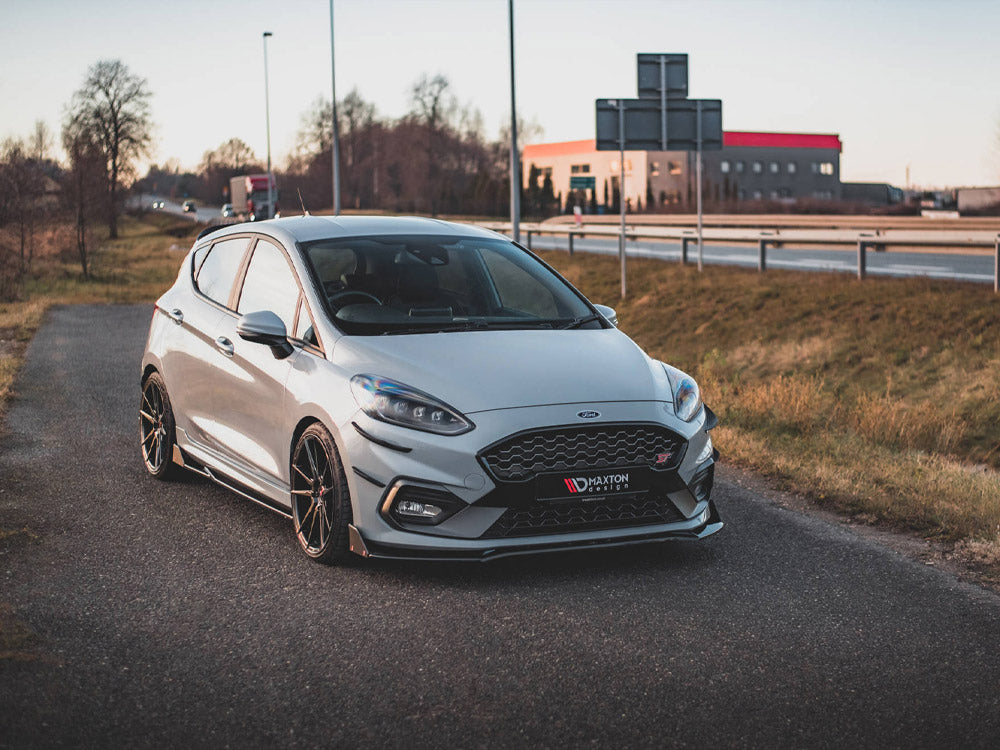 Front Splitter V.4 + Flaps Ford Fiesta ST / ST-Line Mk8 Maxton Design