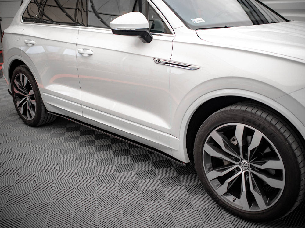 Side Skirts Diffusers VW Touareg R-line MK3 2018- Maxton Design