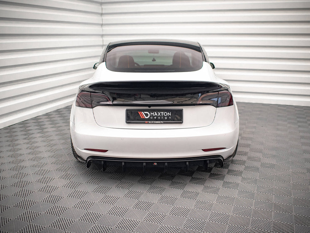 Rear Valance V.2 Tesla Model 3 2017- Maxton Design