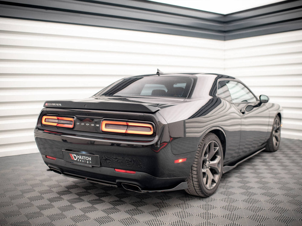 Central Rear Splitter Dodge Challenger RT Mk3 Facelift 2014- Maxton Design