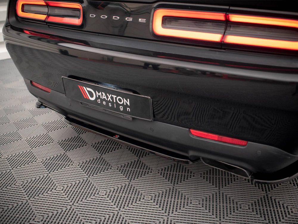 Central Rear Splitter Dodge Challenger RT Mk3 Facelift 2014- Maxton Design