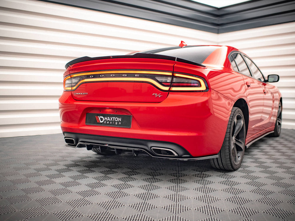 Central Rear Splitter (Vertical Bars) Dodge Charger RT Mk7 Facelift 2014- Maxton Design