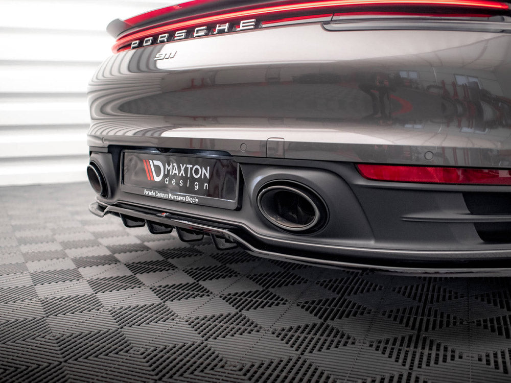 Central Rear Splitter (Vertical Bars) Porsche 911 Carrera 4S 992 2019- Maxton Design