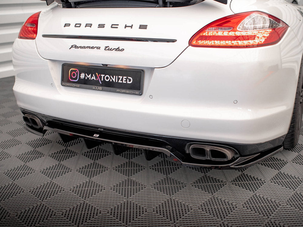 Central Rear Splitter (Vertical Bars) Porsche Panamera Turbo 970 Maxton Design