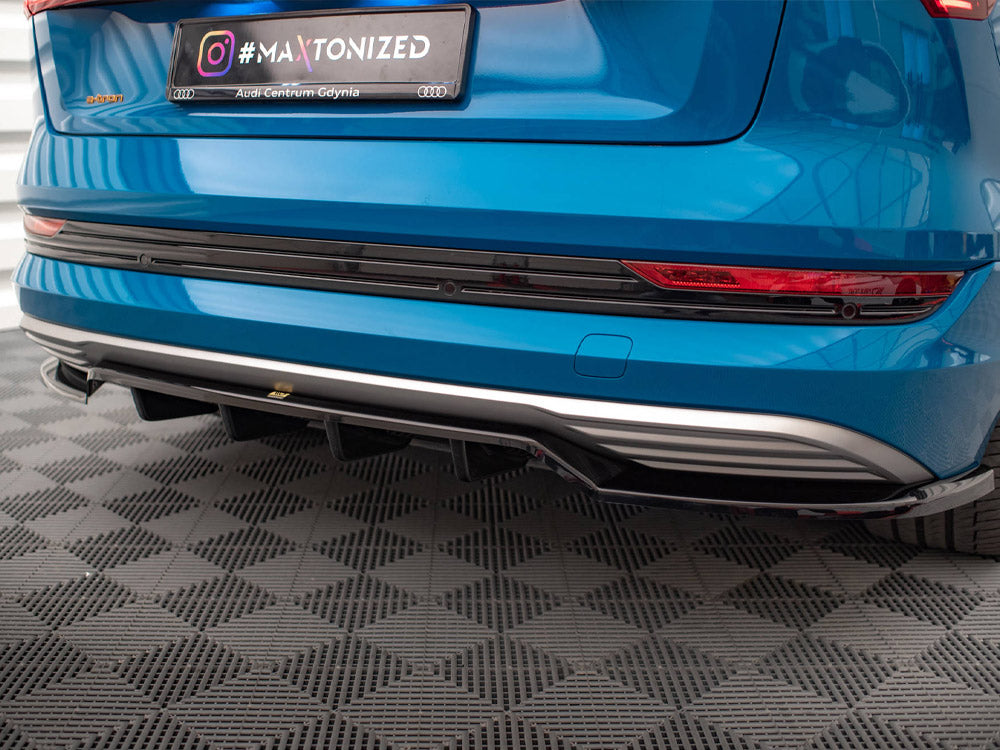 Central Rear Splitter (Vertical Bars) Audi e-Tron Maxton Design