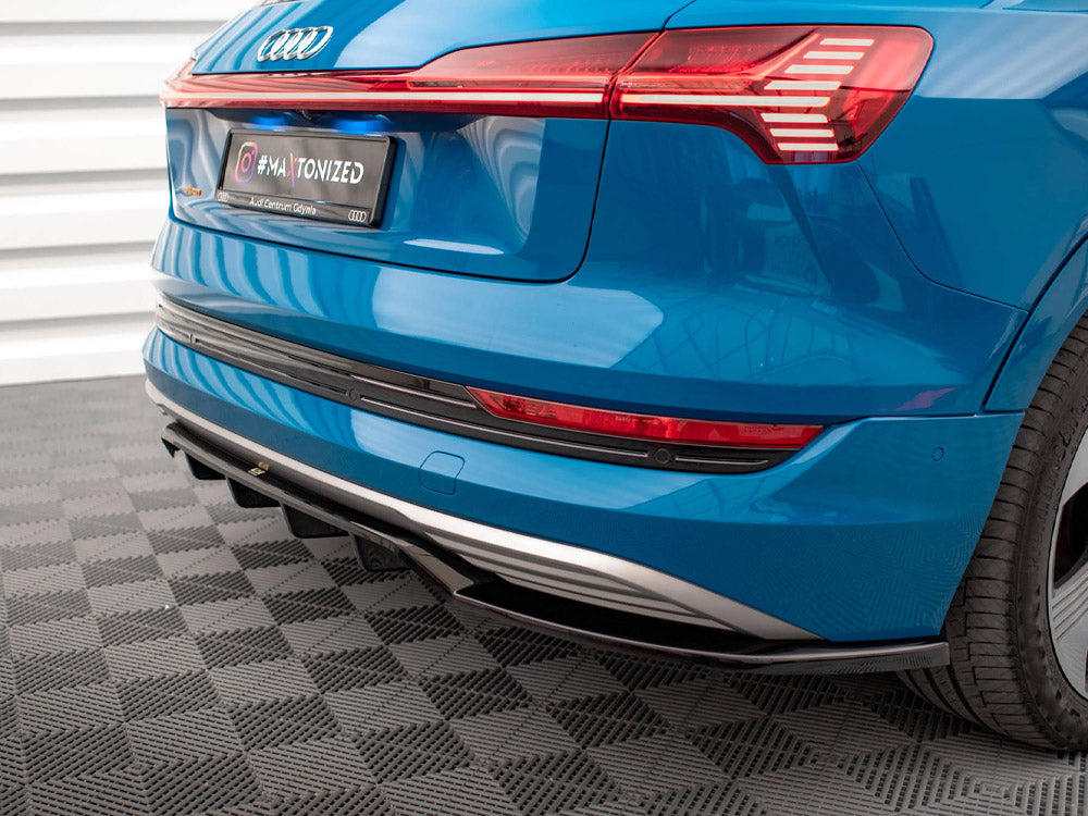 Central Rear Splitter (Vertical Bars) Audi e-Tron Maxton Design