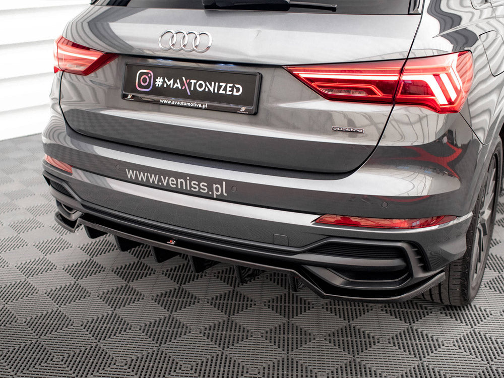 Central Rear Splitter (Vertical Bars) Audi Q3 S-Line F3 Maxton Design