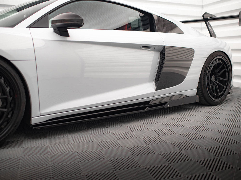 Side Skirts Diffusers V.2 + Flaps Audi R8 Mk2 Facelift Maxton Design