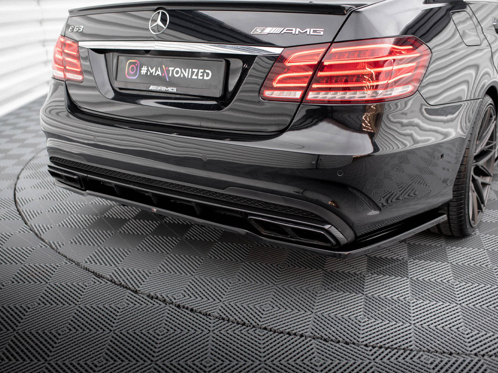 Central Rear Splitter (Vertical Bars) Mercedes E63 AMG Sedan W212 Facelift Maxton Design