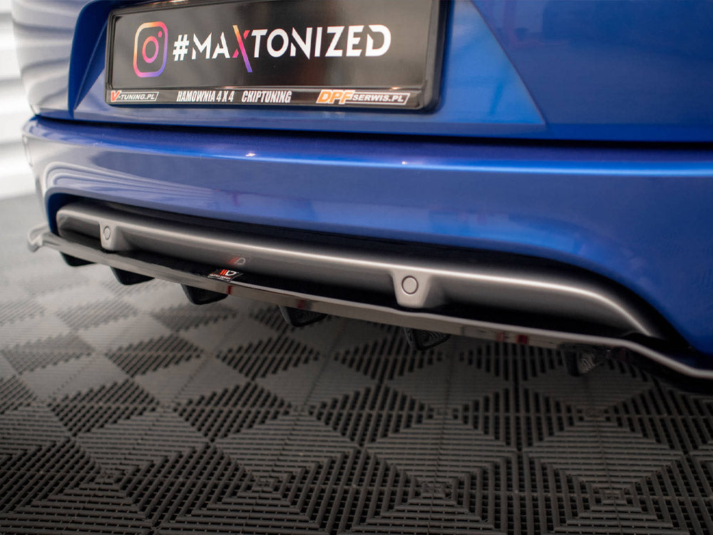 Central Rear Splitter (Vertical Bars) Renault Megane GT Line Grandtour Mk3 Facelift Maxton Design