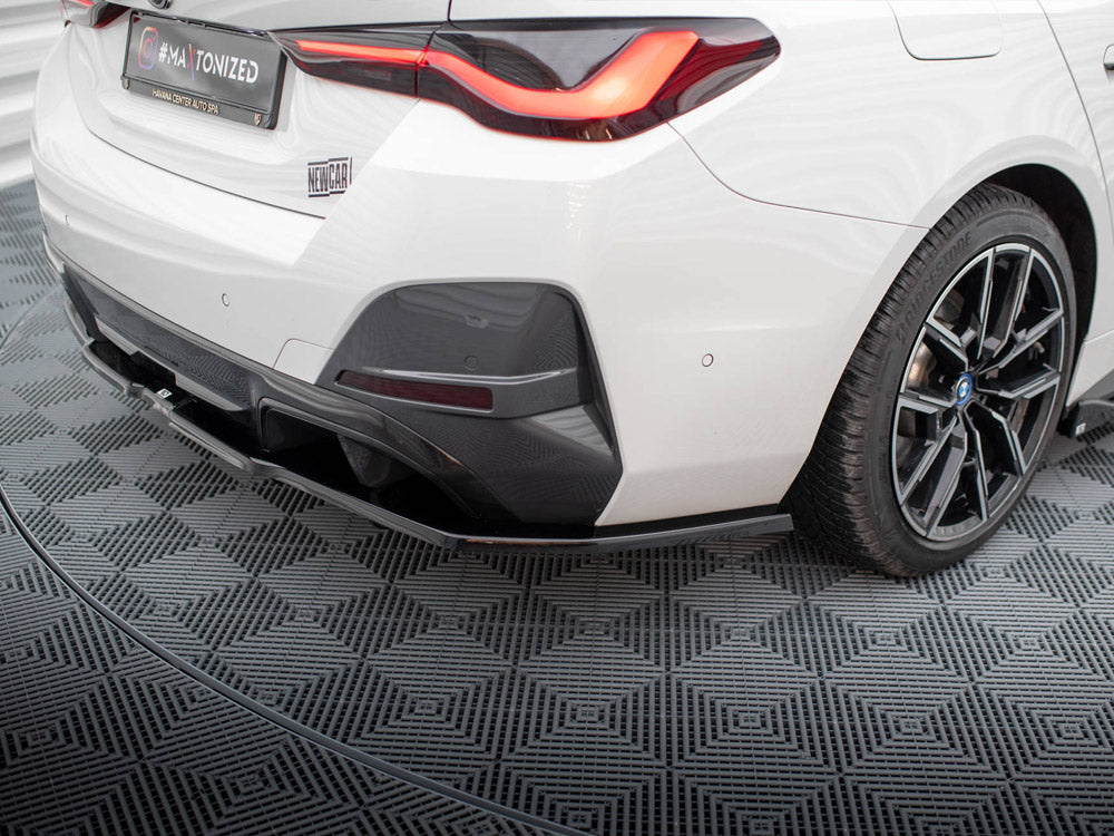 Central Rear Splitter (Vertical Bars) V.1 BMW i4 M-Pack G26 Maxton Design